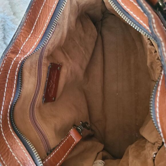Patricia Nash Poppy Tote in Burnished Tooled Gold - Picture 13 of 14